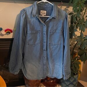 American Eagle long sleeve jean shirt size large
